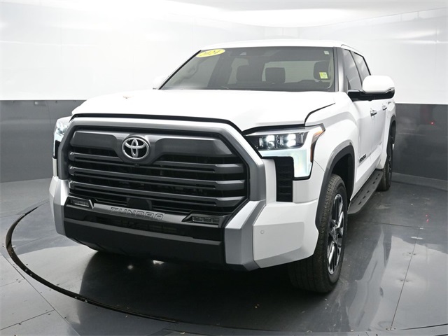 2024 Toyota Tundra Limited's photo