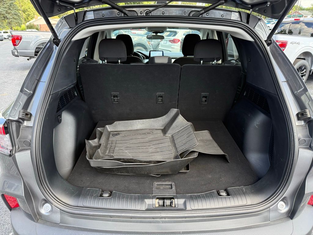 2022 Ford Escape SE photo 23