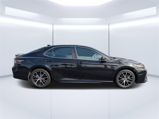 2023 Toyota Camry SE photo 2