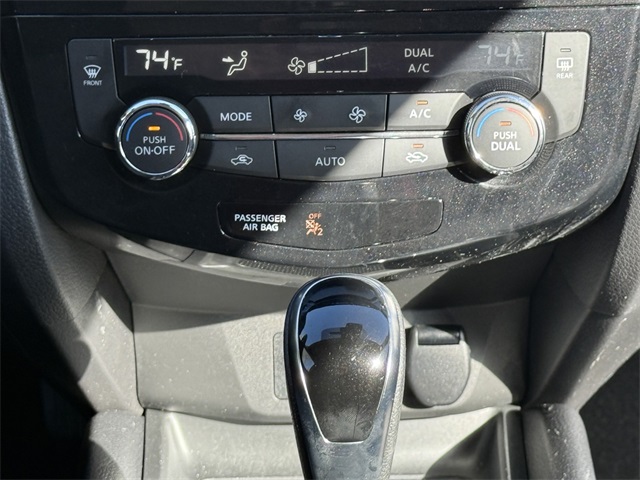 2021 Nissan Rogue Sport SV photo 24