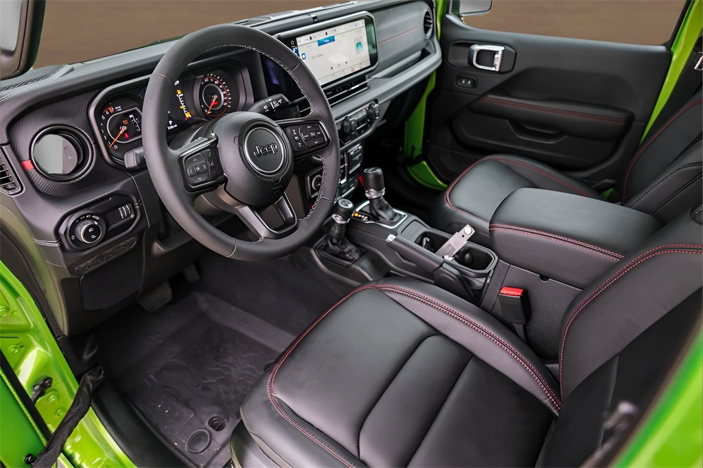 Image of Pre-Owned 2025 Jeep Gladiator Rubicon