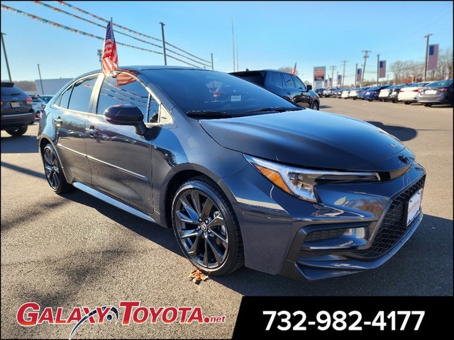 2024 Toyota Corolla SE's photo
