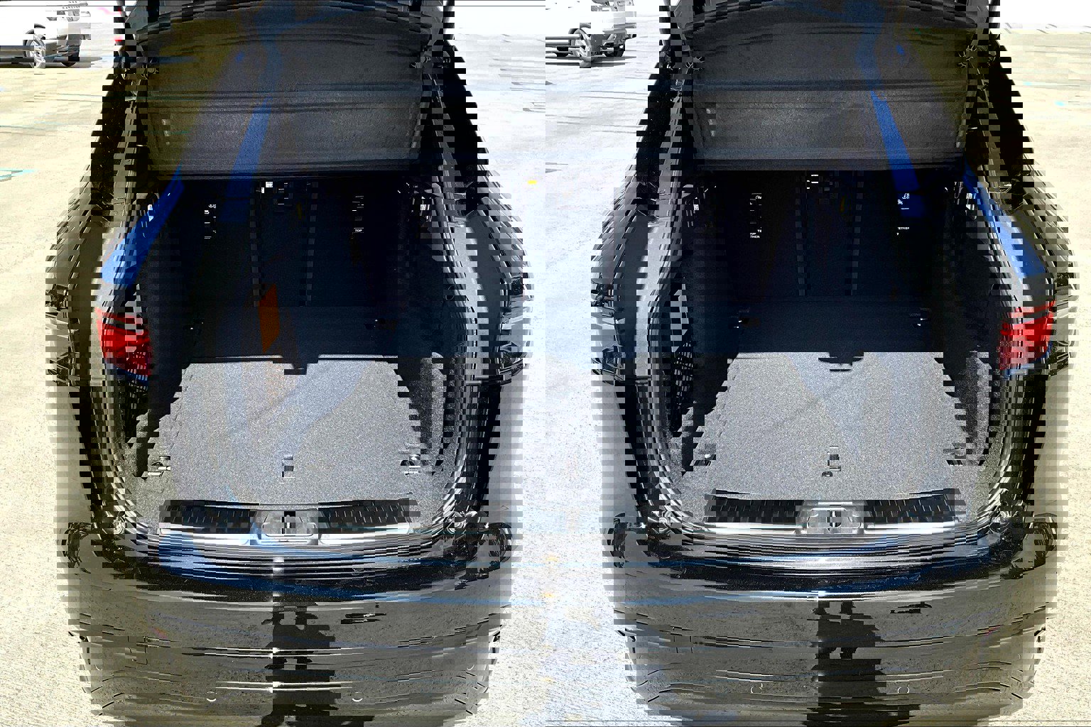 2026 Jaguar F-PACE P250 R-Dynamic S photo 8