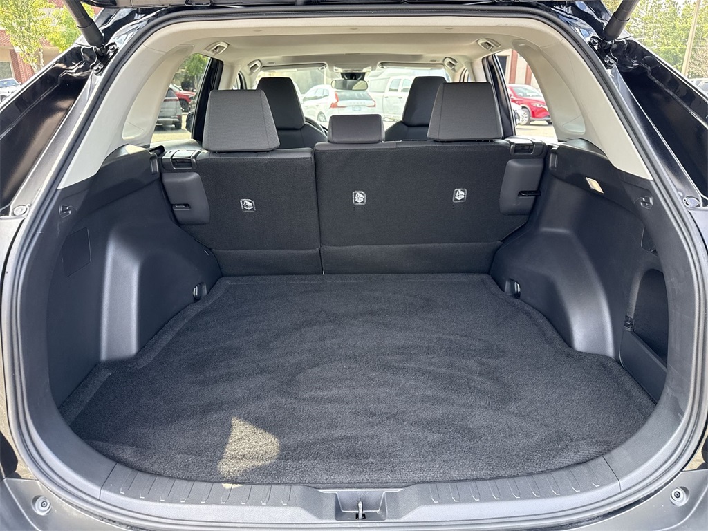 2024 Toyota RAV4 XLE photo 27