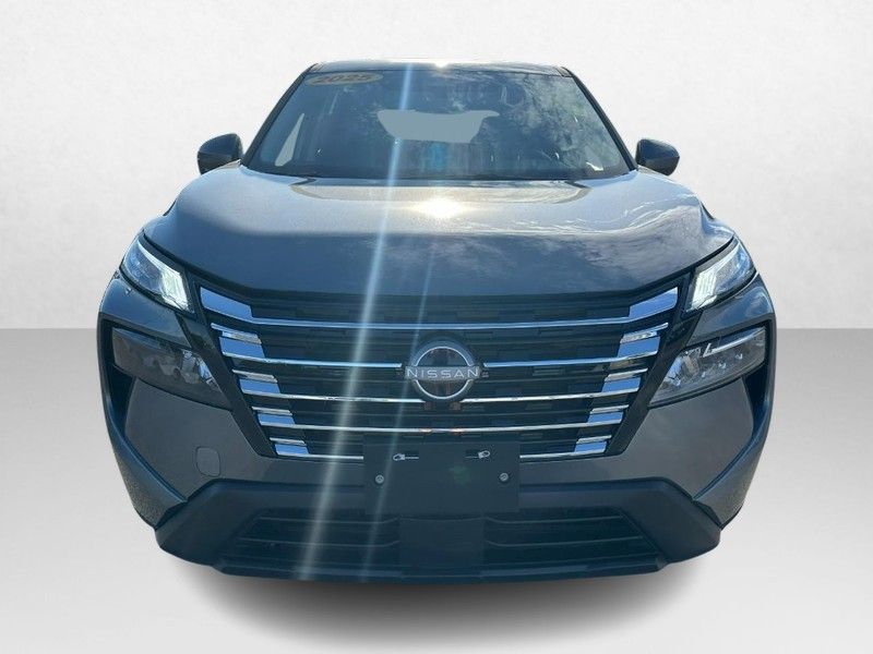 2025 Nissan Rogue SV photo 7