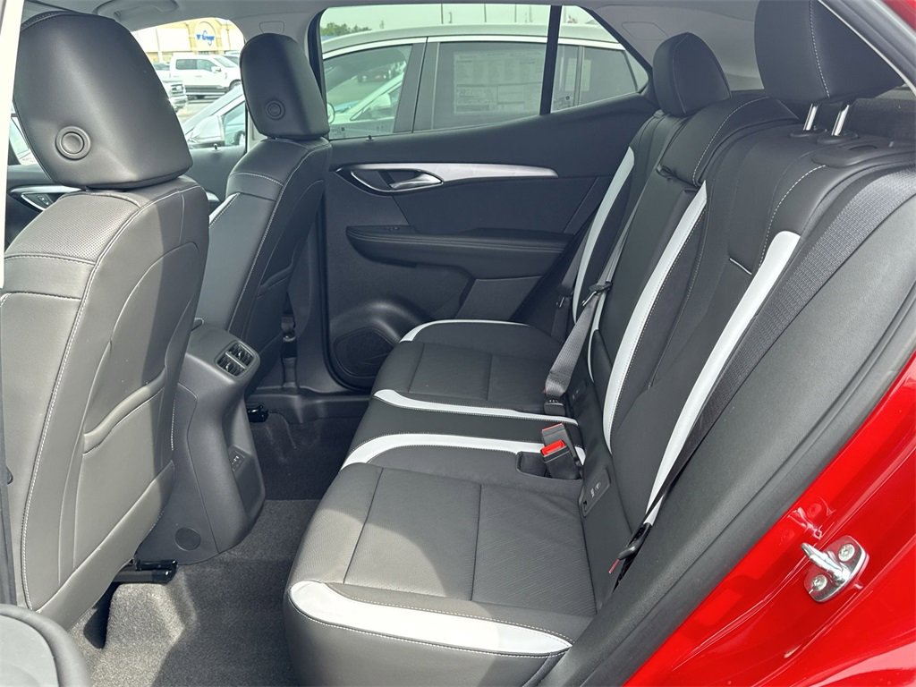 2025 Buick Envision Sport Touring photo 27