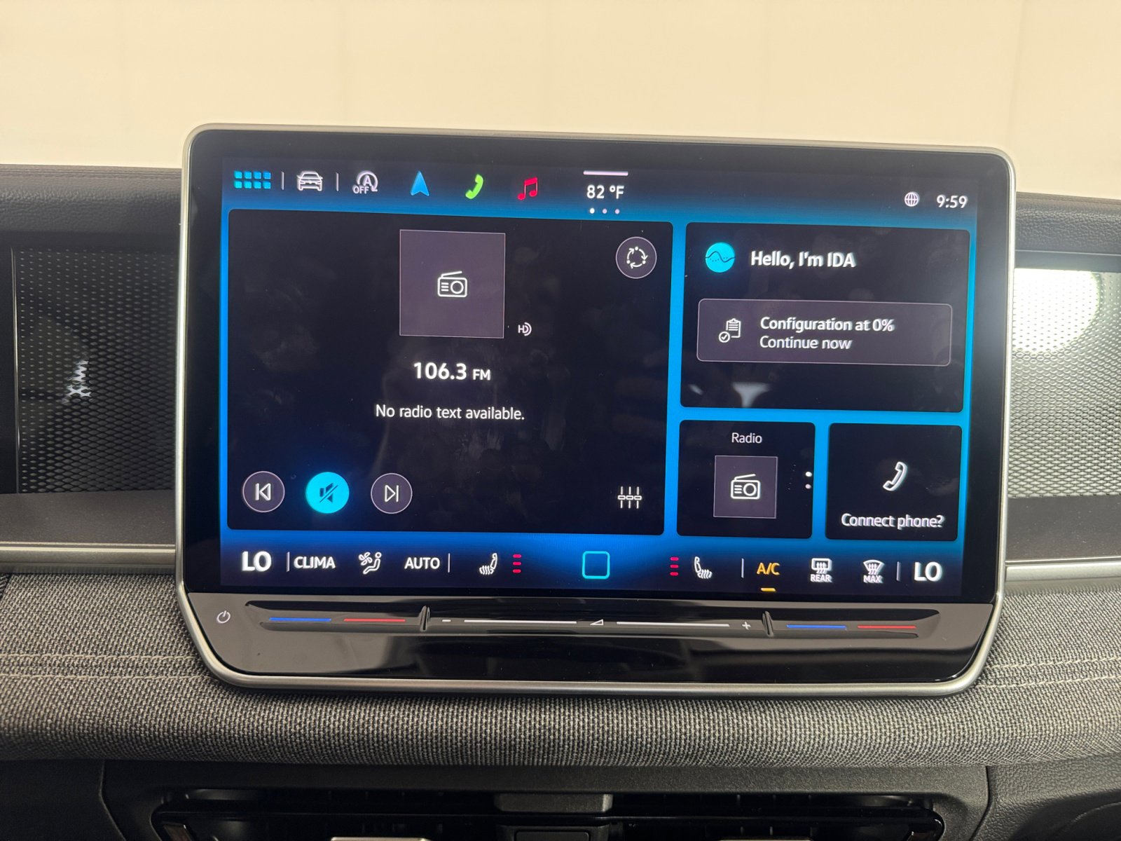 2025 Volkswagen Tiguan S photo 2