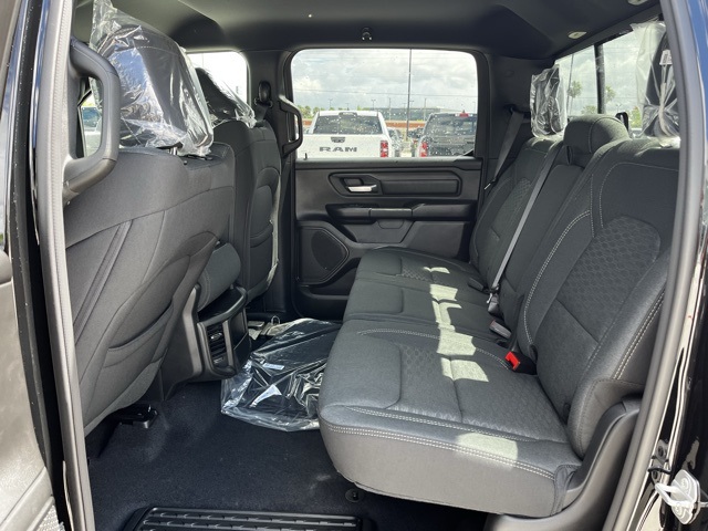 2025 Ram 1500 Tradesman photo 14