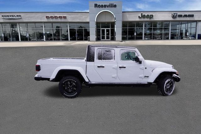 2026 Jeep Gladiator Willys photo 2