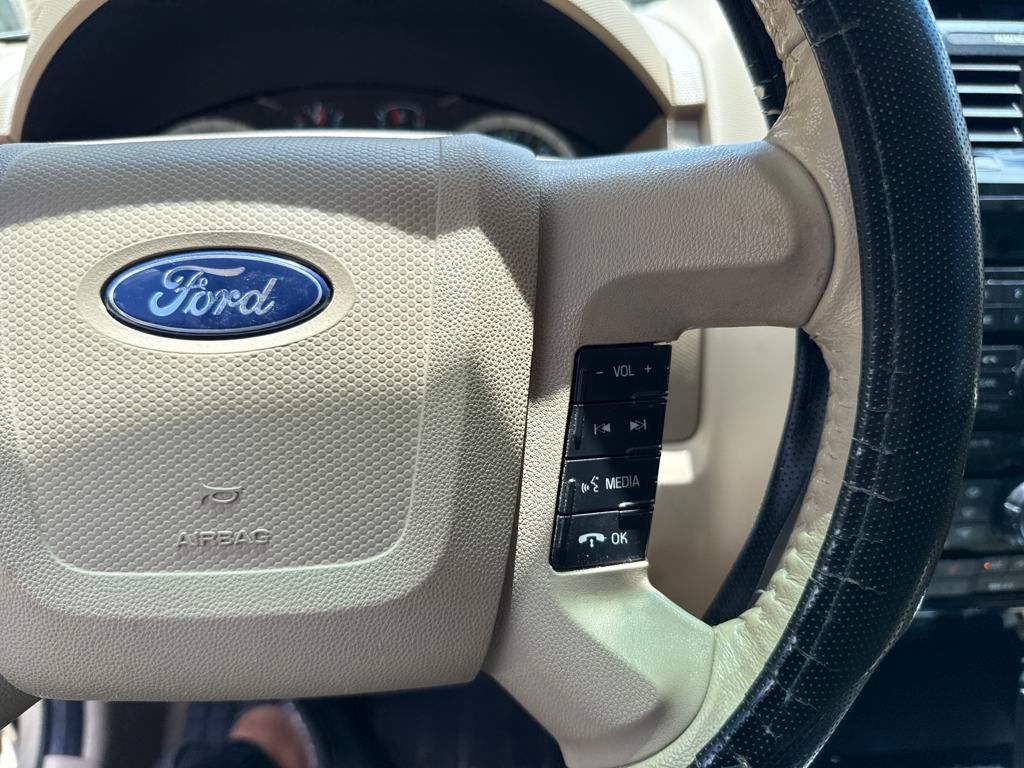 2011 Ford Escape Limited photo 15