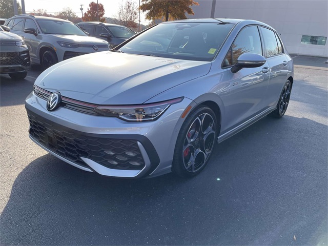 2026 Volkswagen Golf GTI Autobahn photo 3