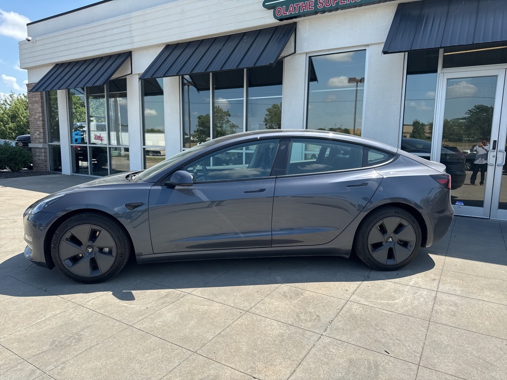 2023 Tesla Model 3 photo 2