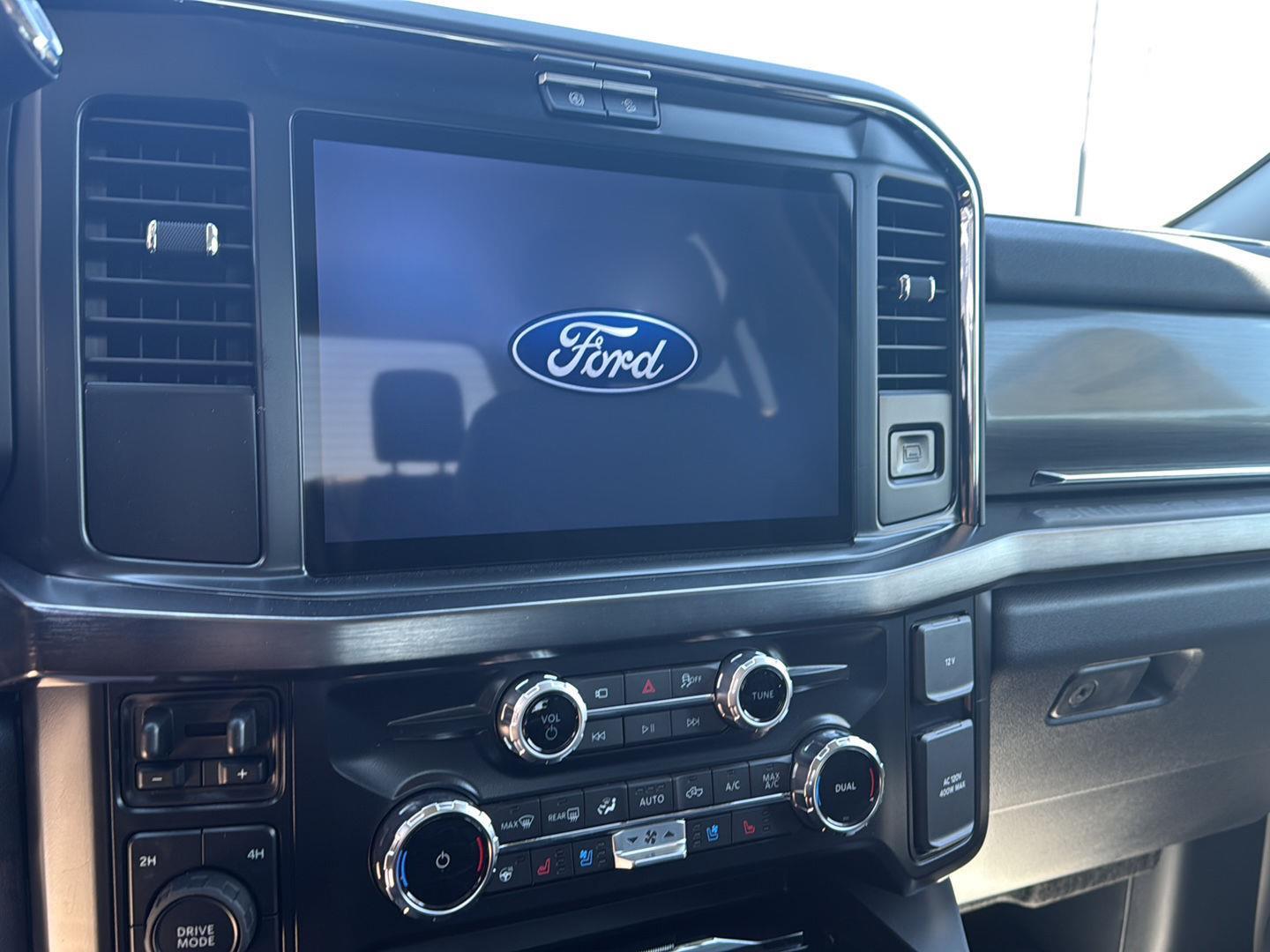 2026 Ford F-250 Lariat photo 9