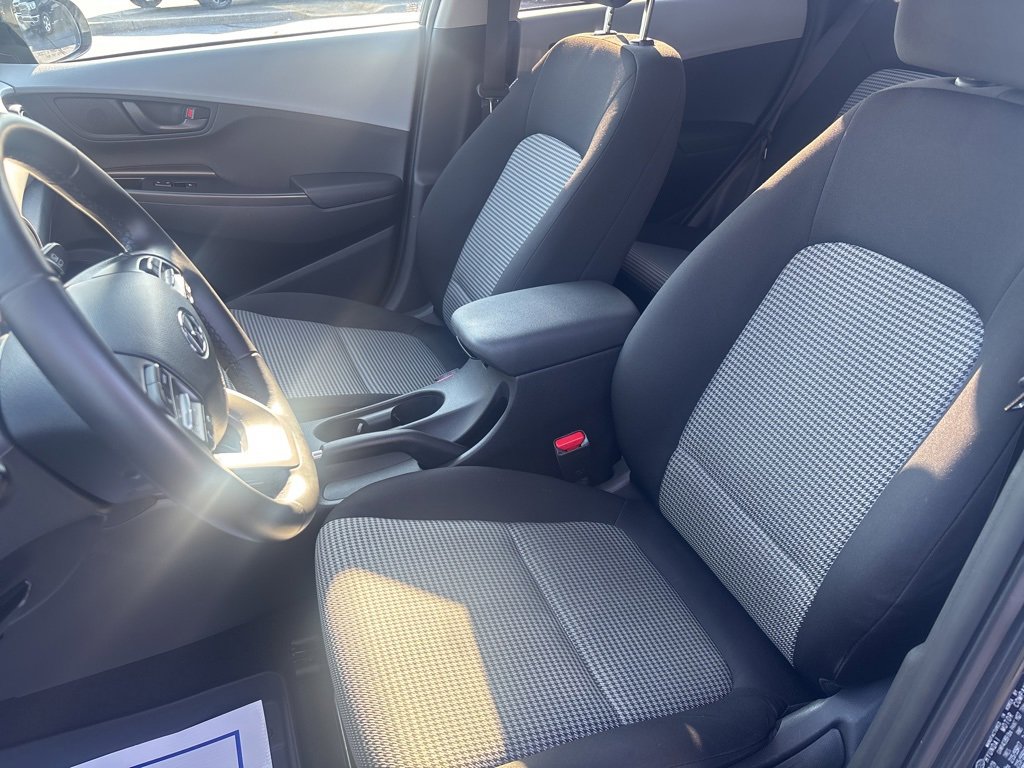 2020 Hyundai Kona SEL photo 15