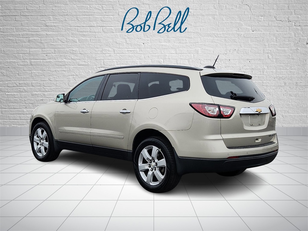2016 Chevrolet Traverse 1LT photo 3