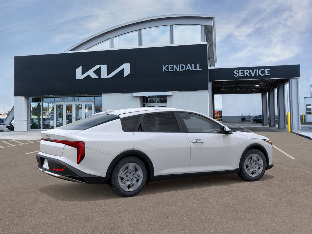 2025 Kia K4 LX photo 4