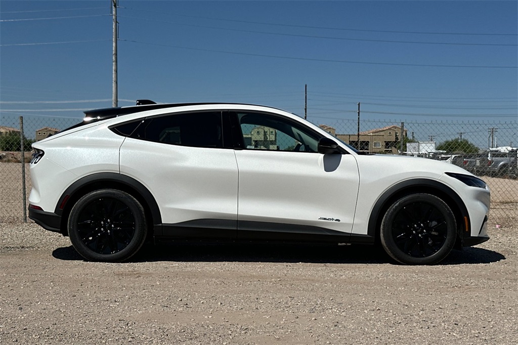 2025 Ford Mustang Mach-E Select photo 2