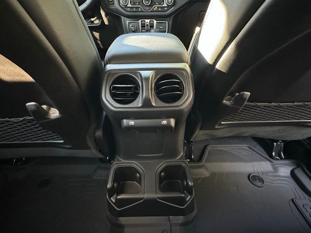 2025 Jeep Gladiator Sport photo 33