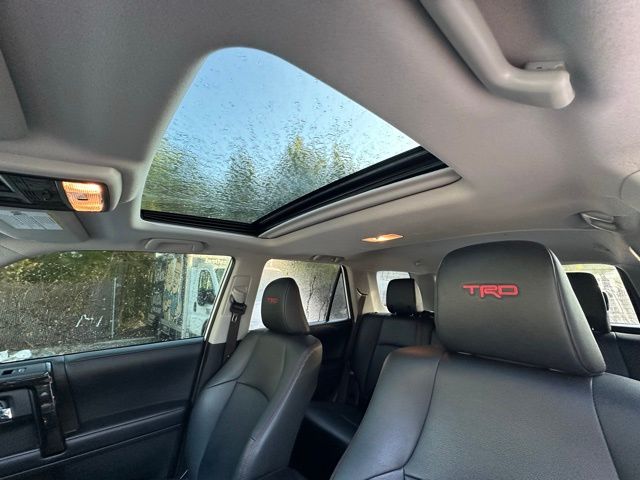 2019 Toyota 4Runner TRD Off-Road Premium photo 23