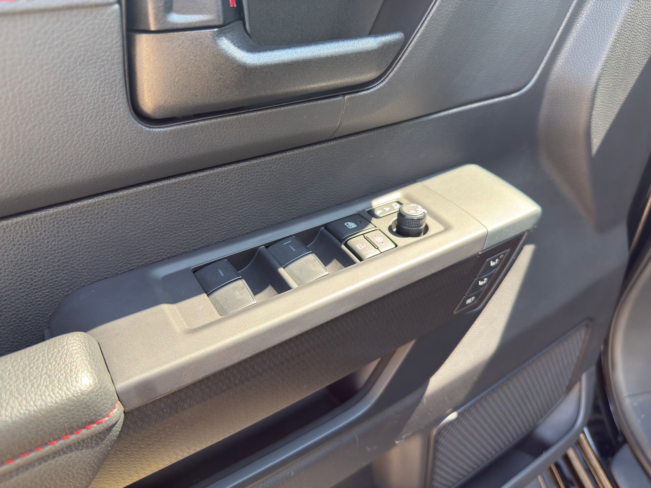 2023 Toyota Sequoia TRD Pro photo 20