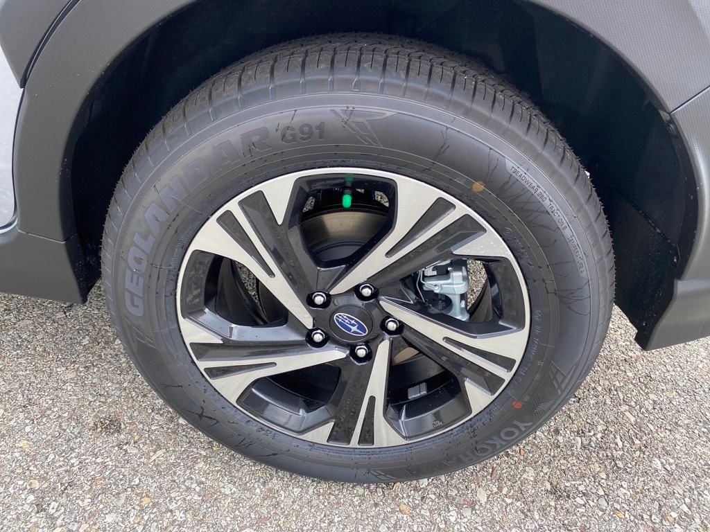 2025 Subaru Crosstrek Premium photo 14