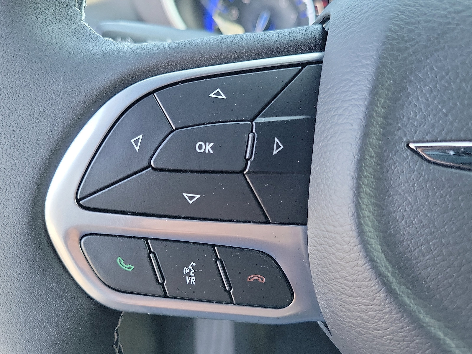 2025 Chrysler Voyager LX photo 5