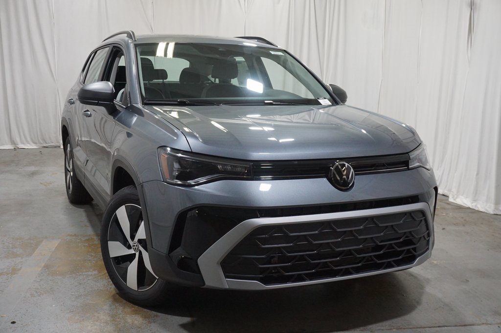 2025 Volkswagen Taos S photo 3