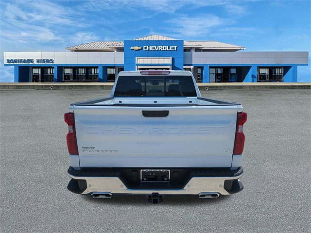 2025 Chevrolet Silverado 1500 LT photo 4