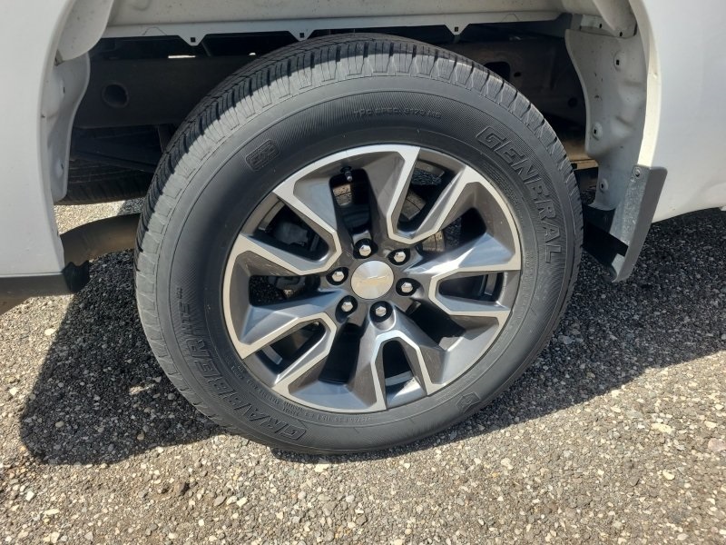 2022 Chevrolet Silverado 1500 LT photo 5