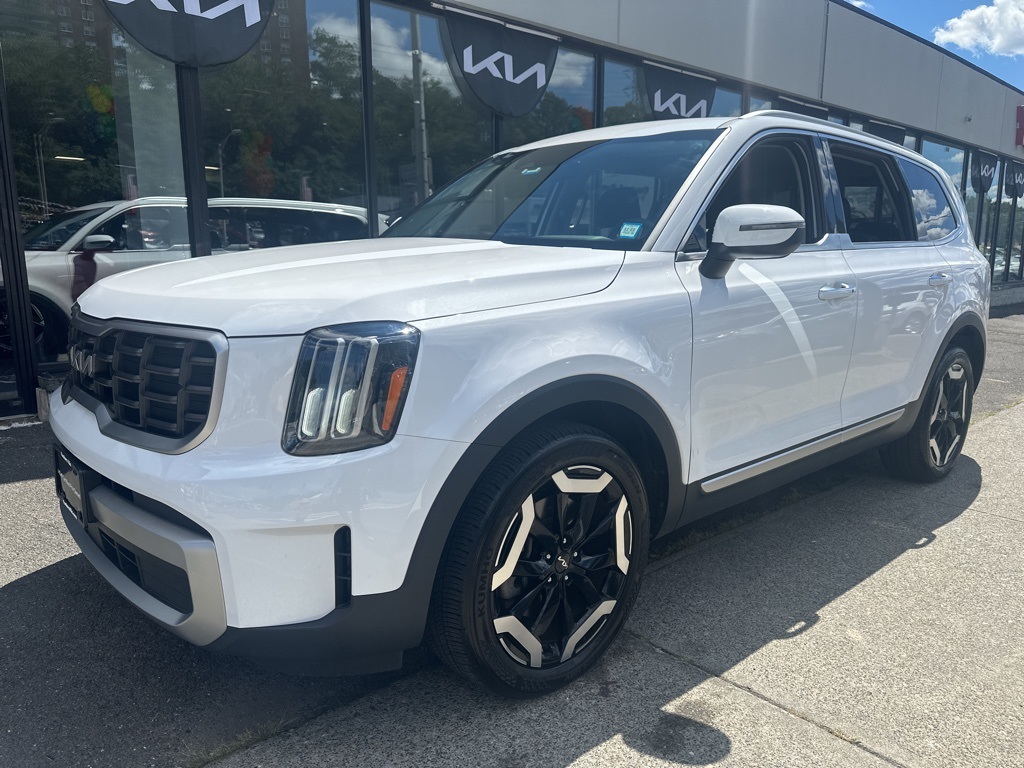 2023 Kia Telluride S's photo
