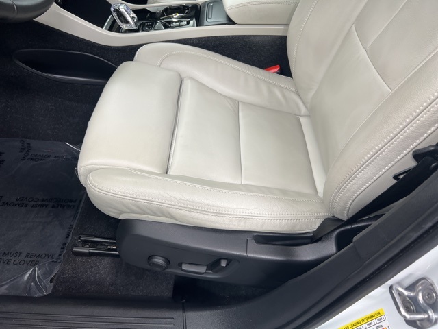 2019 Volvo XC40 T5 Inscription photo 13
