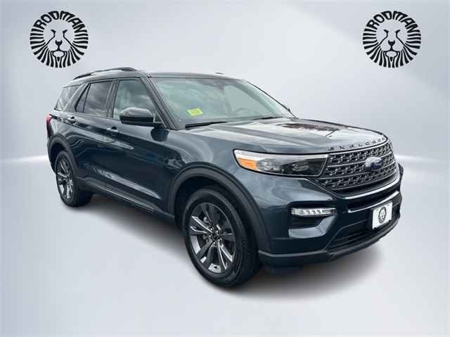 2022 Ford Explorer XLT photo 2