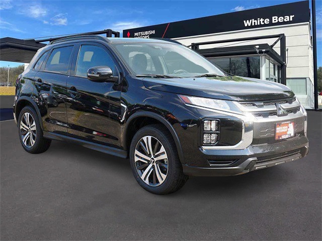 2025 Mitsubishi Outlander Sport SEL's photo