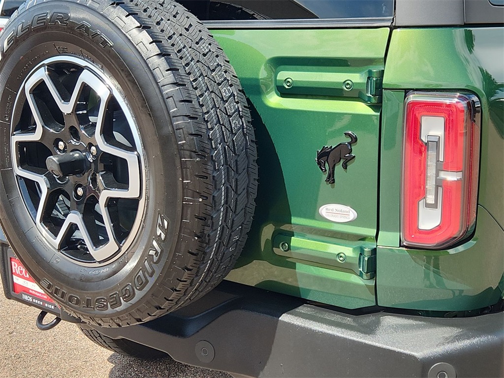 2023 Ford Bronco Outer Banks photo 23