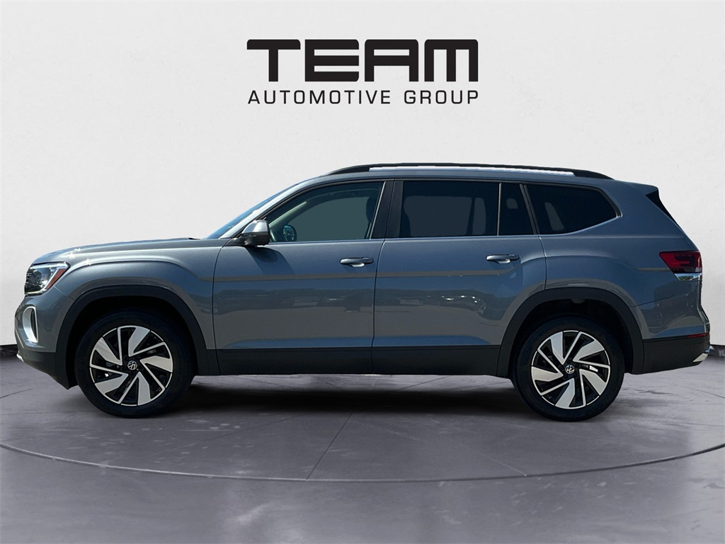 2024 Volkswagen Atlas SE Technology photo 3