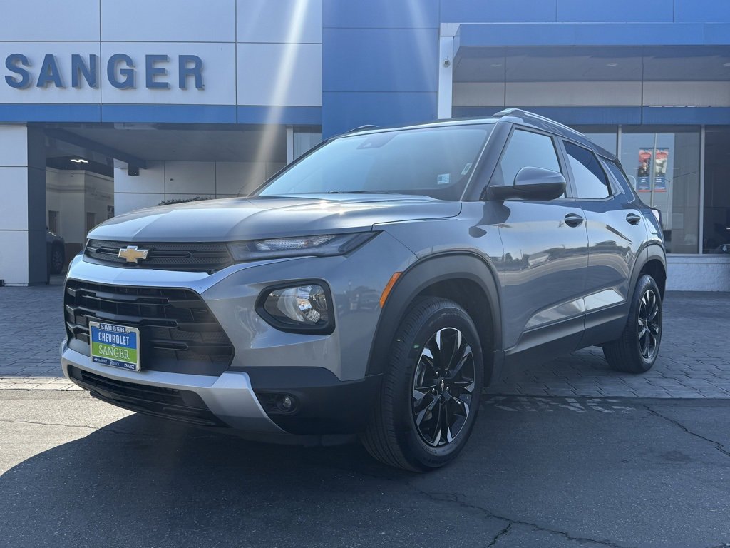 2023 Chevrolet Silverado 1500 RST photo 2