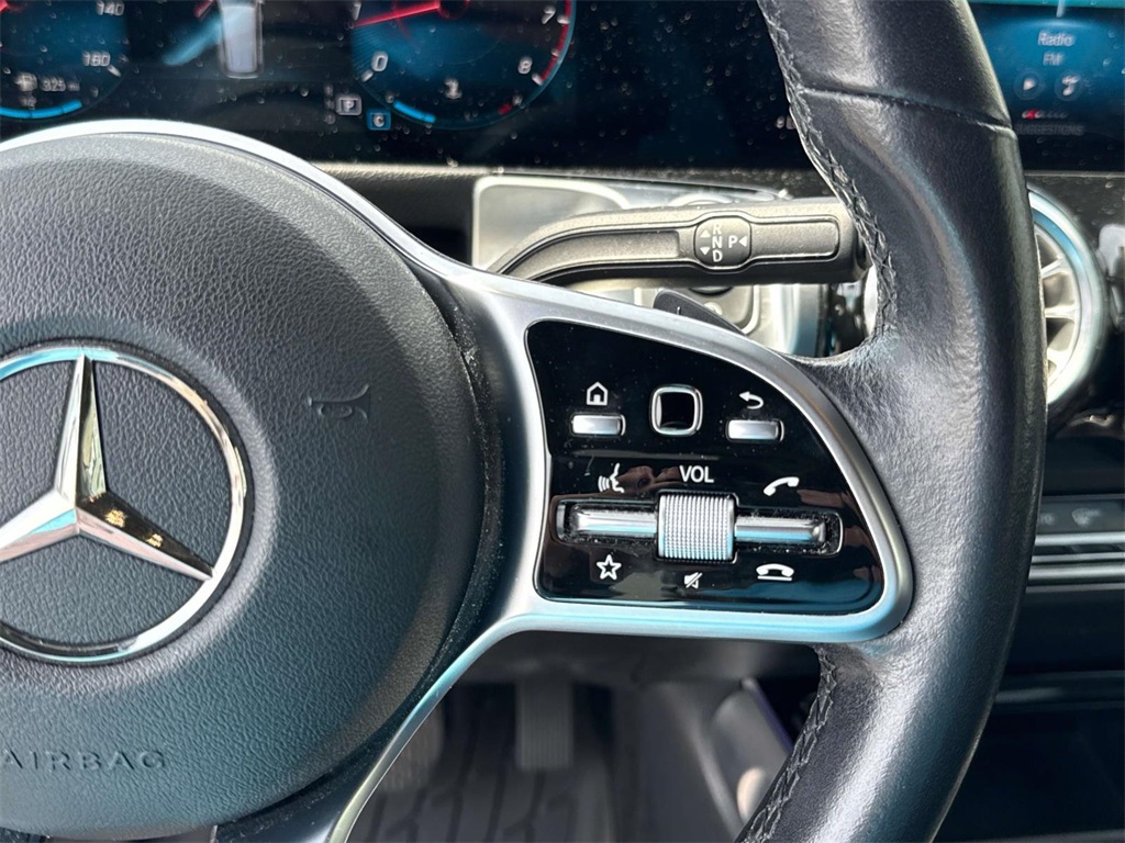 2022 Mercedes Benz GLB 250 photo 20