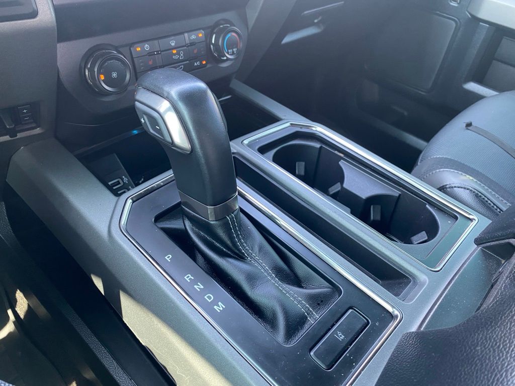 2020 Ford F-150 Raptor photo 15