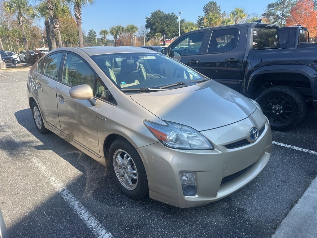 2010 Toyota Prius Two photo 2