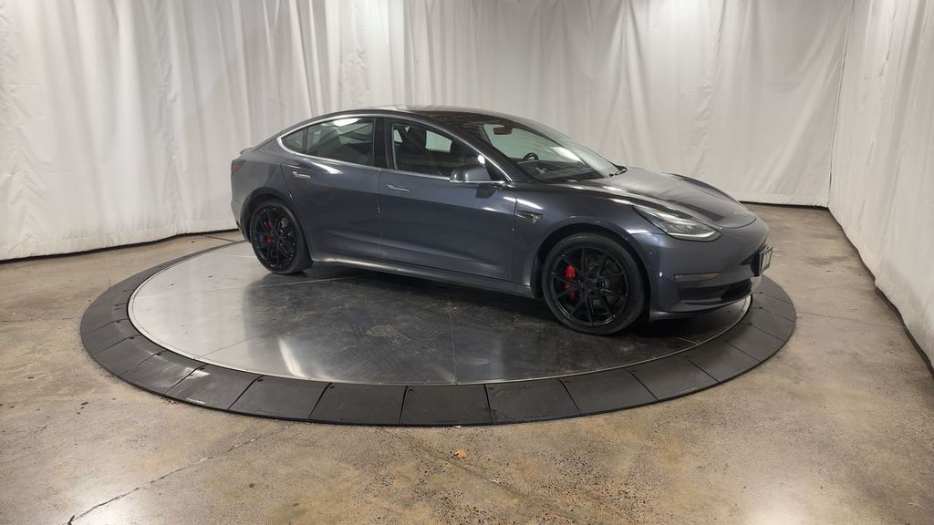 2018 Tesla Model 3 Performance photo 3