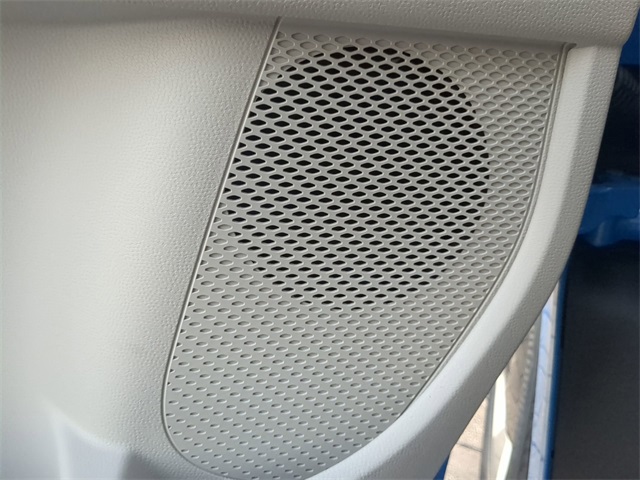 2025 Volkswagen ID. Buzz Pro Plus photo 19