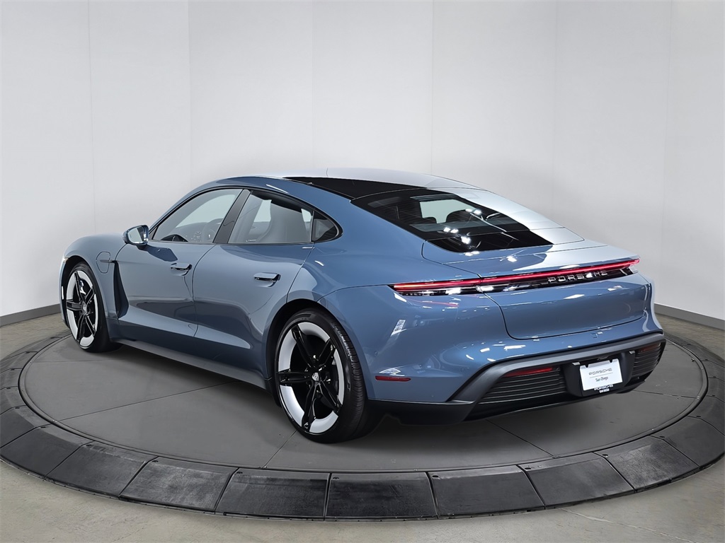 2026 Porsche Taycan 4 photo 3