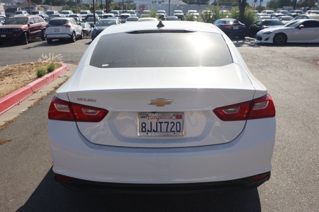 2019 Chevrolet Malibu LS photo 4