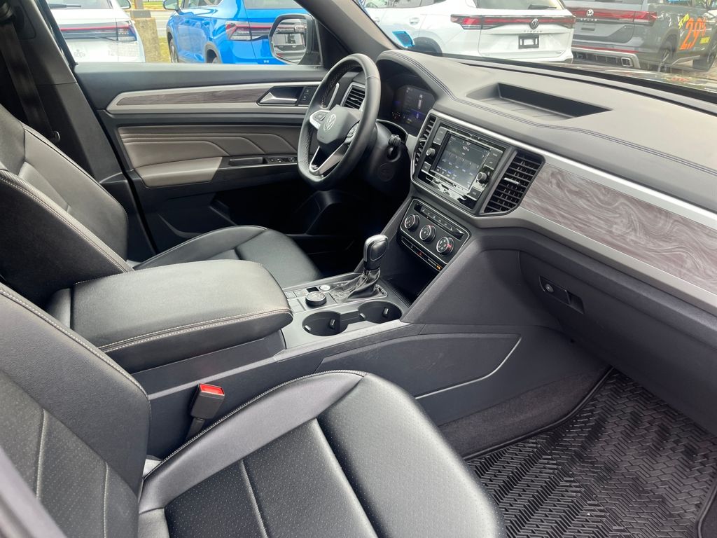 2022 Volkswagen Atlas Cross Sport SE photo 18