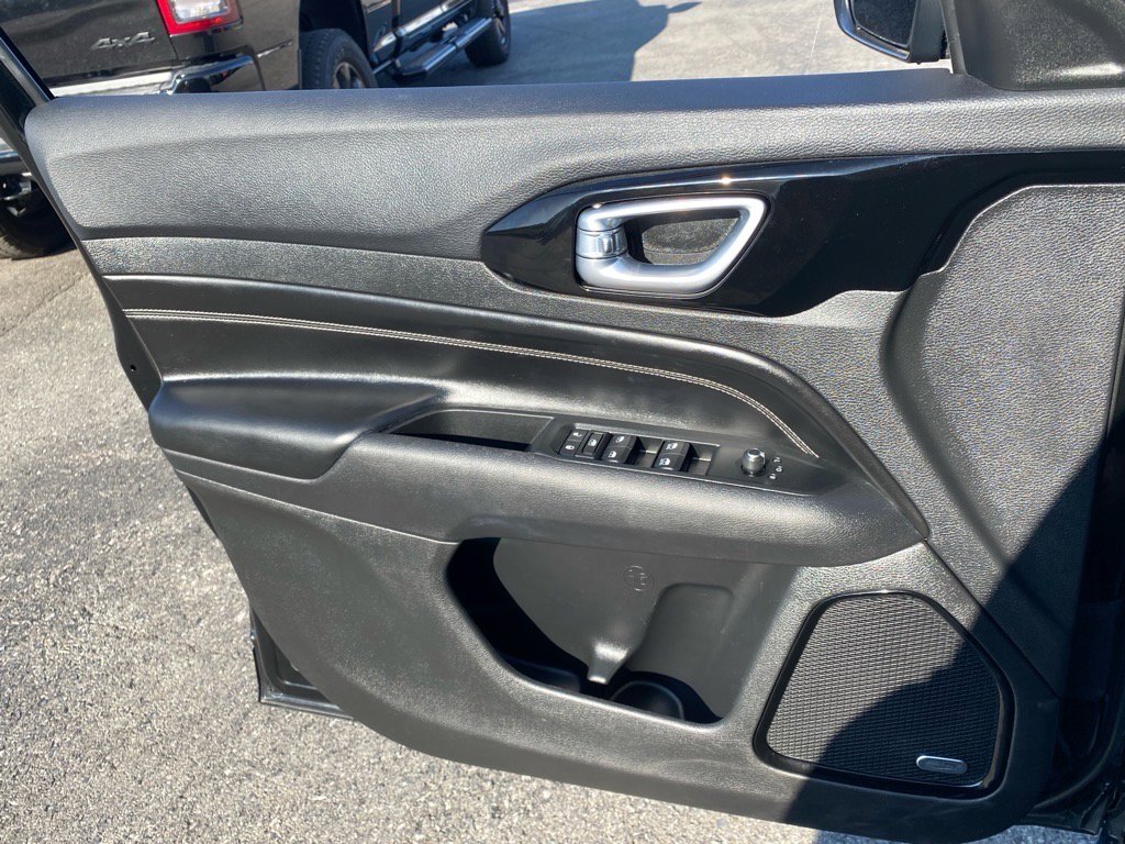 2022 Jeep Compass High Altitude photo 23