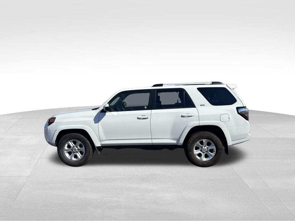 2024 Toyota 4Runner SR5 photo 12