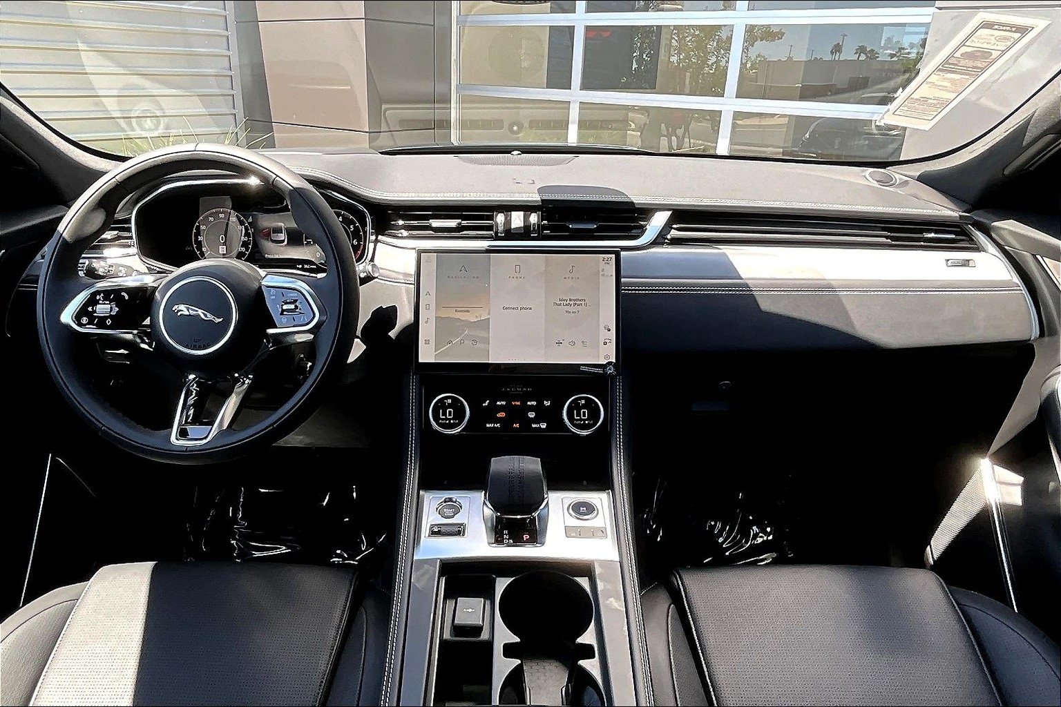 2026 Jaguar F-PACE P250 R-Dynamic S photo 4