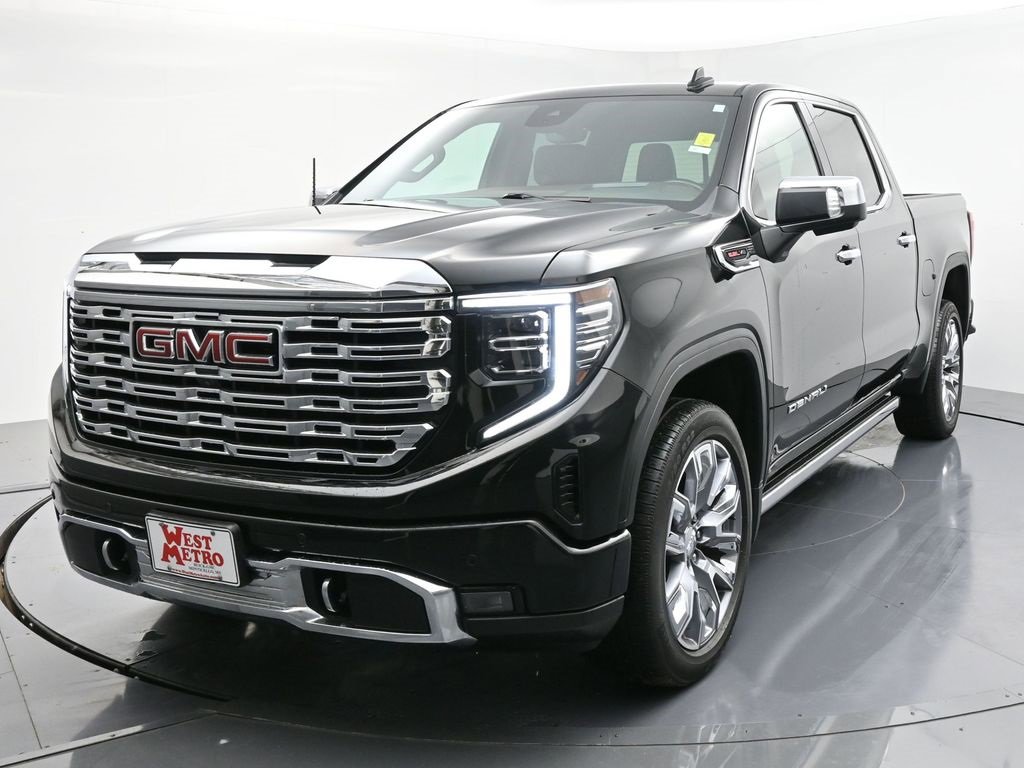 Used 2022 GMC Sierra 1500 Denali Denali with VIN 1GTUUGEL0NZ548102 for sale in Monticello, Minnesota