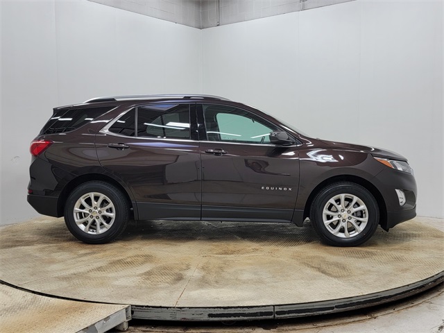 2020 Chevrolet Equinox LT photo 4