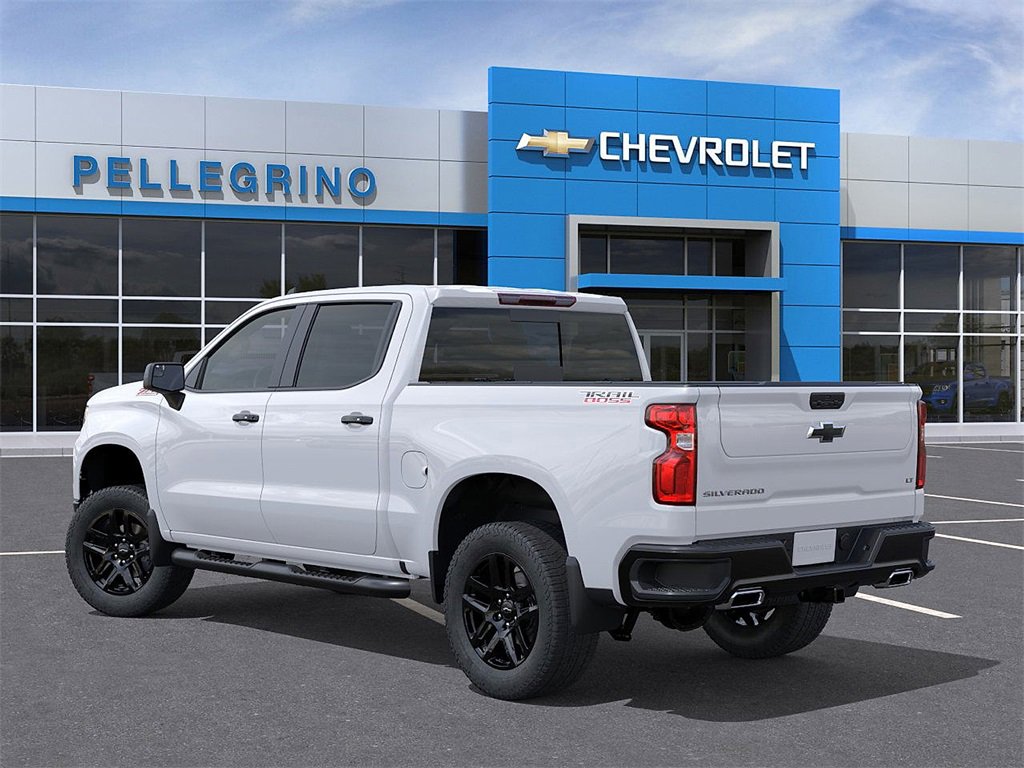 2026 Chevrolet Silverado 1500 LT Trail Boss photo 2